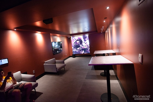 ꡼ No.011 | EVOܤüeݡĻߡEsports Arena Las Vegasץեȥݡȡޥ͡㡼 BearؤΥ󥿥ӥ塼