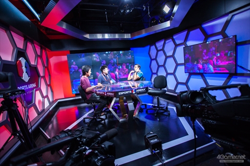 ꡼ No.016 | EVOܤüeݡĻߡEsports Arena Las Vegasץեȥݡȡޥ͡㡼 BearؤΥ󥿥ӥ塼