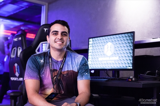 ꡼ No.023 | EVOܤüeݡĻߡEsports Arena Las Vegasץեȥݡȡޥ͡㡼 BearؤΥ󥿥ӥ塼