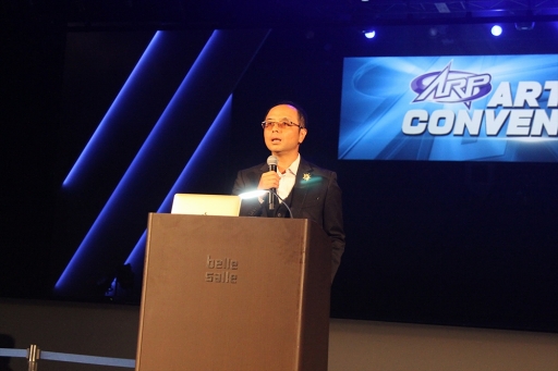 画像ギャラリー No.001のサムネイル画像 / “ARP”の未来を語るアーティストコンベンションが開催。内田明理氏やパフォーマーが登壇