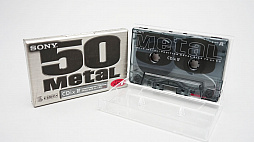 画像ギャラリー No.013のサムネイル画像 / 「serial experiments lain」の20周年を記念し,主要スタッフにゲーム版をプレイしてもらった。次作は「誰かが適当に作ったら」?