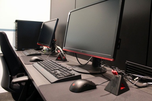 画像ギャラリー No.003のサムネイル画像 / JINS,eスポーツプロプレイヤー用の練習&配信施設を設置