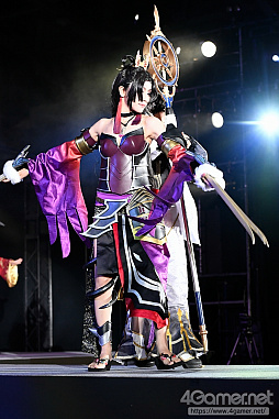 ꡼ No.015 | TGS 2018ϡCosplay Collection NightץեȥݡȡफȴФƤΤ褦ʥץ쥤䡼αѤå