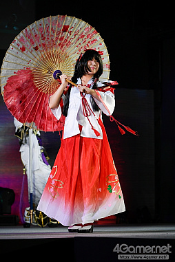 ꡼ No.016 | TGS 2018ϡCosplay Collection NightץեȥݡȡफȴФƤΤ褦ʥץ쥤䡼αѤå