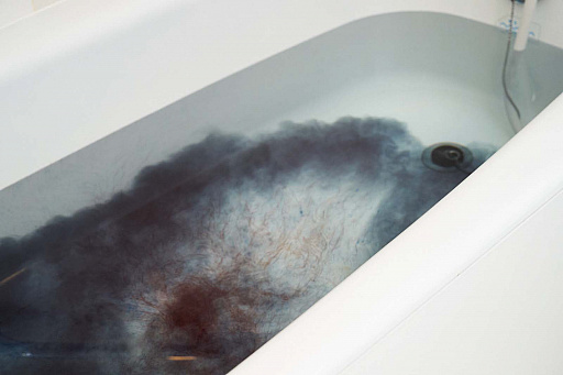 画像集 No.018のサムネイル画像 / セガハード入浴剤の“実機”レビュー。せっかくだから，オレはこの黒くて野性的なメガドライブの湯に入るぜ！