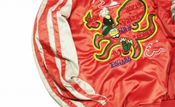 画像ギャラリー No.004のサムネイル画像 / 「スプラトゥーン2」のスカジャンの予約受付が本日22:00に開始。「マリオ」のテレサのワッペンが付いたシャツも販売中