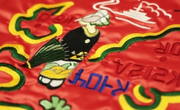 画像ギャラリー No.005のサムネイル画像 / 「スプラトゥーン2」のスカジャンの予約受付が本日22:00に開始。「マリオ」のテレサのワッペンが付いたシャツも販売中