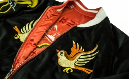 画像ギャラリー No.009のサムネイル画像 / 「スプラトゥーン2」のスカジャンの予約受付が本日22:00に開始。「マリオ」のテレサのワッペンが付いたシャツも販売中