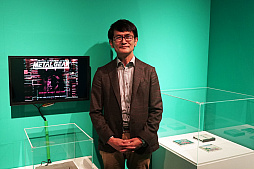 ���������꡼ No.046�Υ���ͥ������ / 1990ǯ��Υ������ե������㡼�����֤����֡�������Ÿ ���ơ���3���ǥ����륲���� �ߥ�˥���פ������档�����Υ�����Ծ�Ϥ������ۤ��줿