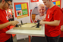 ꡼ No.008 | SPIEL'182018ǯΥʥΥȥɤϡ̸ƹԤ줿ץ쥹ե󥹤ͤݡ