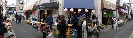 画像ギャラリー No.014のサムネイル画像 / タカラトミーのお膝元・青戸がまるごと「人生ゲーム」に! 「第1回まちあそび人生ゲームIN葛飾」レポート