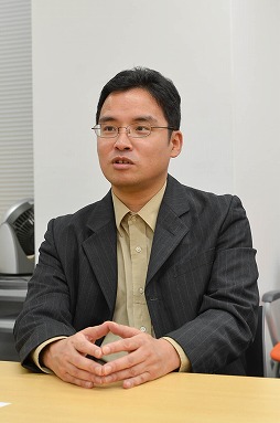 画像ギャラリー No.002のサムネイル画像 / 電子書籍がゲームブックの世界に新たな可能性をもたらす。幻想迷宮書店代表・酒井武之氏と,新作「護国記」の著者・波刀風賢治氏インタビュー