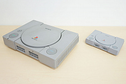 画像ギャラリー No.010のサムネイル画像 / 「プレイステーション クラシック」が本日発売。初代PlayStationと比較しつつ開封してみた