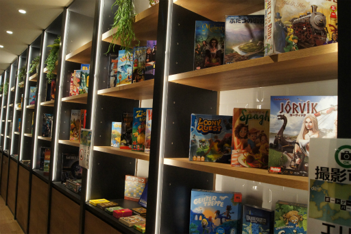 画像ギャラリー No.012のサムネイル画像 / カナイセイジ氏と白坂 翔氏によるトークセッションが実施された,第6回「DELiGHTWORKS ボードゲームパーティー」をレポート