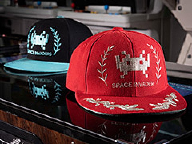 ゲームセンターあらし 幻のインベーダーキャップを完全再現 コロコロアニキ の応募者全員サービス限定で販売へ