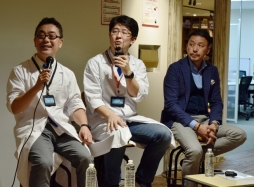 ���������꡼ No.008�Υ���ͥ������ / VR�Τ���ޤǤȤ��줫�顣���߸�����Ÿ�����濴�˸��줿�ֹ���� ϻ��ϻ��66�ˡ�İ�֥�ݡ���