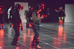 ���������꡼ No.015�Υ���ͥ������ / VR�Τ���ޤǤȤ��줫�顣���߸�����Ÿ�����濴�˸��줿�ֹ���� ϻ��ϻ��66�ˡ�İ�֥�ݡ���