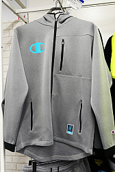 画像ギャラリー No.006のサムネイル画像 / スポーツアパレルブランド「チャンピオン」が“eスポーツウェア”を発表。アケコン用の滑り止めや静電気軽減などの機能を盛り込んで開発