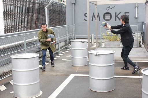 画像ギャラリー No.011のサムネイル画像 / デジタルガジェット「X-TAG」のメディア先行体験会レポート。光線銃とスマホのタッグで次世代サバイバルゲームが誕生する?