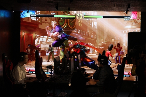 画像ギャラリー No.013のサムネイル画像 / 京都初のeスポーツ専門施設「e-sports FIELD YASAKA」のオープニングセレモニーをレポート。eスポーツコミュニティに向けて無料開放を実施