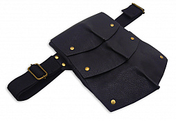 画像ギャラリー No.003のサムネイル画像 / 急な異世界もこれで安心。アイテムヤに「アーマーM51ジャケット」と「アーマーウエストポーチ」が新登場