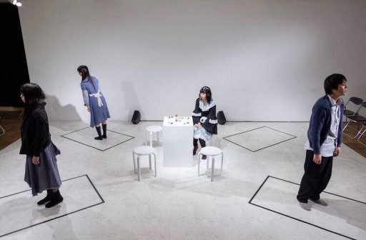 画像ギャラリー No.003のサムネイル画像 / ボードゲームを題材とした演劇「ボードゲームと種の起源・拡張版」の公演が本日開始