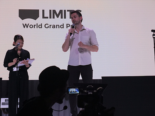 ���������꡼ No.011�Υ���ͥ������ / Oculus�ˤ�äƥ��ꥨ���ƥ��֤����������ͤ˳�������롣VR����ƥ�ġ�Oculus Medium�פ�ȯ����Brian Sharp��ˤ��ץ쥼��ơ������