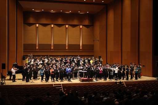 画像ギャラリー No.009のサムネイル画像 / 東京ゲームタクト2019の公演「吹奏楽で響かせるアクションゲームの音楽」をレポート。ほかのプログラムとは一味違うノリのいいステージが展開