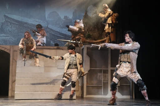 画像ギャラリー No.006のサムネイル画像 / 「NieR:Automata」の前日譚を描く「舞台 ヨルハ Ver1.3a」のゲネプロをレポート。キャストを男性陣で固めた大胆なアレンジに