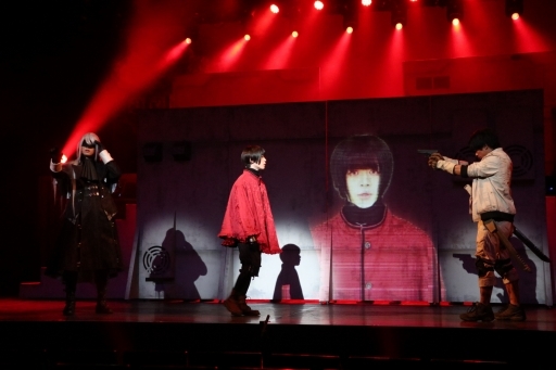 画像ギャラリー No.010のサムネイル画像 / 「NieR:Automata」の前日譚を描く「舞台 ヨルハ Ver1.3a」のゲネプロをレポート。キャストを男性陣で固めた大胆なアレンジに