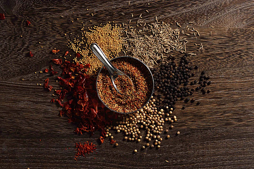 画像ギャラリー No.003のサムネイル画像 / 【PR】辛さと旨味の奥深いハーモニー。暑い夏を乗り切るゲーマーの必需品「LEEスペシャル 香る余韻 辛さ×10倍」のイートレポート