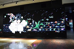 画像ギャラリー No.009のサムネイル画像 / 7月12日オープンのVR施設「MAZARIA」を新作中心に体験レポート。これまでのVR施設とは一線を画した“アニメとゲームに入る場所”が登場