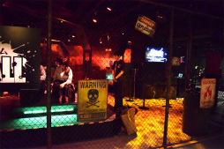 画像ギャラリー No.046のサムネイル画像 / 7月12日オープンのVR施設「MAZARIA」を新作中心に体験レポート。これまでのVR施設とは一線を画した“アニメとゲームに入る場所”が登場