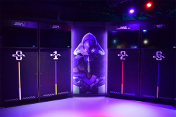 画像ギャラリー No.049のサムネイル画像 / 7月12日オープンのVR施設「MAZARIA」を新作中心に体験レポート。これまでのVR施設とは一線を画した“アニメとゲームに入る場所”が登場