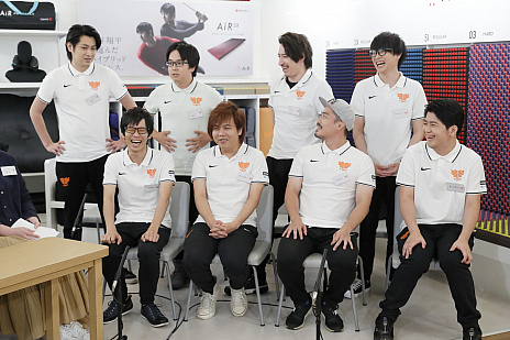 画像ギャラリー No.002のサムネイル画像 / 老舗寝具メーカーがeスポーツ選手をサポート。「西川 Presents YOSHIMOTO Gaming 座談会」レポート