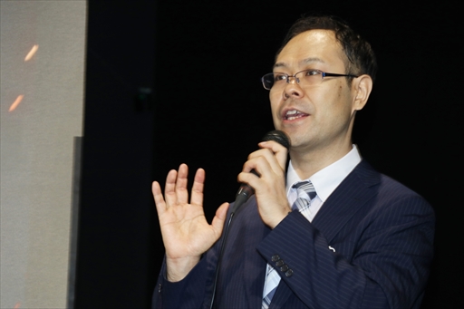 ���������꡼ No.003�Υ���ͥ������ / �֥Х����ϥ����ɡפζ��ݤ�VR���θ������ߥ塼�����ȸ���VR����ƥ�ġ�BIOHAZARD VALIANT RAID�פΤ���Ϫ�ܲ����ͷ����ݡ���