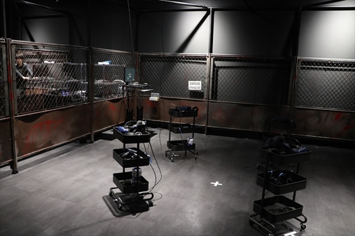 ���������꡼ No.011�Υ���ͥ������ / �֥Х����ϥ����ɡפζ��ݤ�VR���θ������ߥ塼�����ȸ���VR����ƥ�ġ�BIOHAZARD VALIANT RAID�פΤ���Ϫ�ܲ����ͷ����ݡ���