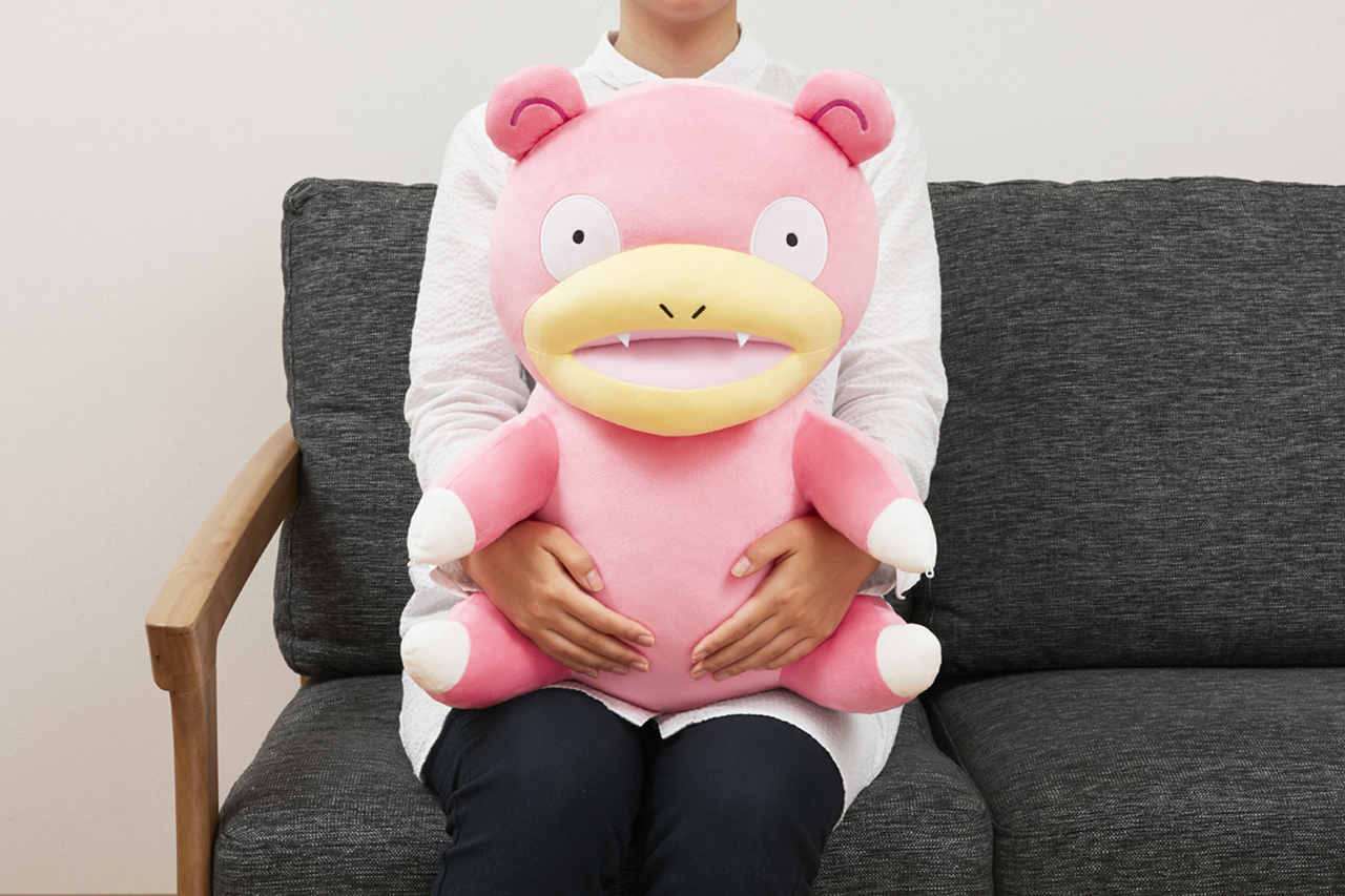 画像集 No.012 / 人気ポケモン「ヤドン」をだっこしてPC作業。ヤドン 画像集 No.012 / 人気ポケモン「ヤドン」をだっこしてPC作業。ヤドン