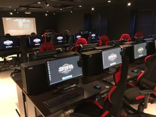 ���������꡼ No.003�Υ���ͥ������ / e���ݡ��ĥץ쥤�䡼�������ե���e-Sports Cafe ggs�פ�9��16����ʼ�ˤ˥����ץ�