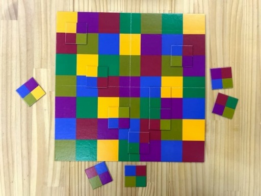 画像ギャラリー No.002のサムネイル画像 / スピード系ボードゲーム「クアドロカラー」が9月20日より販売開始