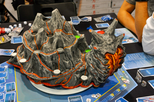 ꡼ No.007 | SPIEL'19ϥǥܡɥ೫ȯKing Racoon GamesʹɥĤˤ륤ǥܡɥκ