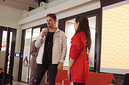 画像ギャラリー No.005のサムネイル画像 / 「FNATIC NIGHT」レポート,eスポーツチームのFNATICがハローキティとコラボ。2020年には本格的な日本進出も