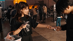 画像ギャラリー No.002のサムネイル画像 / めぐりズムが11月23日に開催の「RAGE 2019 Winter powered by SHARP」で「蒸気でホットアイマスク」を配布