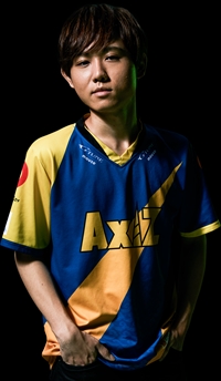 画像ギャラリー No.093のサムネイル画像 / プロシーンで活躍する格闘ゲーマー71人が振り返る2019年と2020年への抱負