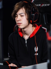 画像ギャラリー No.103のサムネイル画像 / プロシーンで活躍する格闘ゲーマー71人が振り返る2019年と2020年への抱負