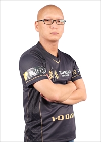 画像ギャラリー No.109のサムネイル画像 / プロシーンで活躍する格闘ゲーマー71人が振り返る2019年と2020年への抱負