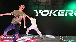 ���������꡼ No.002�Υ���ͥ������ / �������ˤο��ץ��������ȡ���LIVE INTERACTIVE WORKS�פ���Ÿ���줿���٥�ȤΥ�ݡ��ȸ���