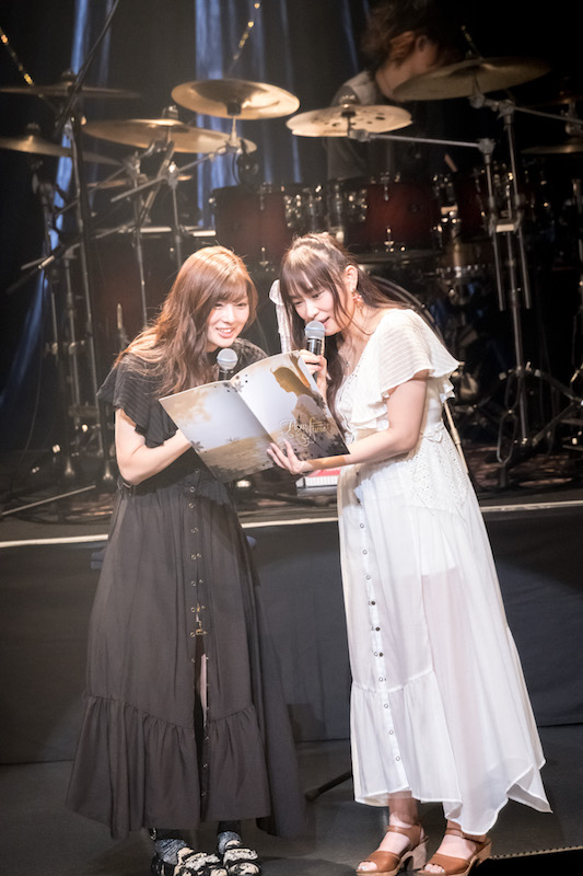 BD/今井麻美/今井麻美 Winter Live「Flow of time」 -2019.12.26 at EX THEATER ROPPONGI-(Blu-ray) 今井麻美、＜Winter Live「Flow of time」＞東京公演が映像化 | BARKS