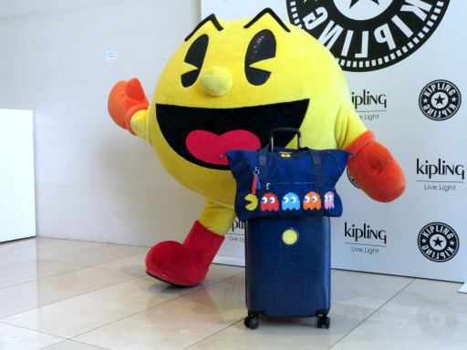 画像ギャラリー No.006のサムネイル画像 / 1980年代に生まれたキプリングとパックマンのコラボバッグが初披露。新製品発表会「キプリングエアーFlight No.SS20」レポート