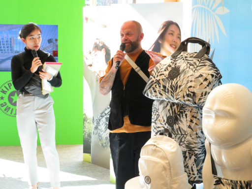 画像ギャラリー No.013のサムネイル画像 / 1980年代に生まれたキプリングとパックマンのコラボバッグが初披露。新製品発表会「キプリングエアーFlight No.SS20」レポート